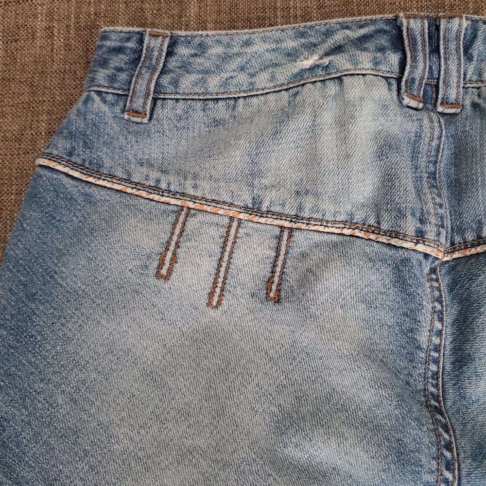 Vintage Tommy Hilfiger y2k denim skirt, size 2 - Picture 7 of 15